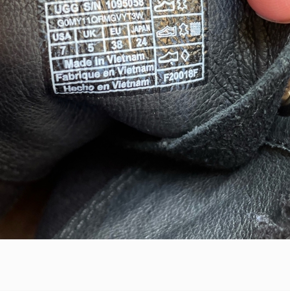 UGG Black Jaxon Cuff Bootie, Size 7 - Picture 8 of 9